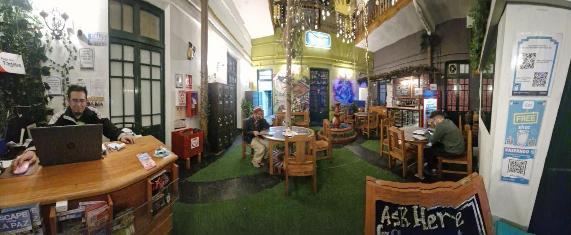 Saint Peter'S Llama Hostal La Paz Dış mekan fotoğraf