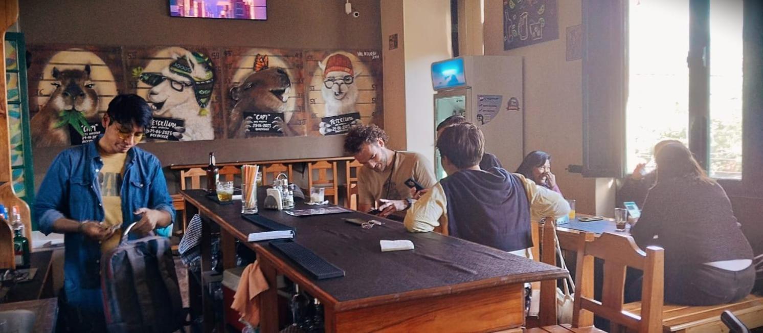 Saint Peter'S Llama Hostal La Paz Dış mekan fotoğraf
